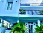Modern 2 Storied House With Roof-Top Swimming Pool - 1 km Piliyandala