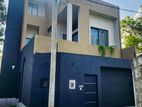 Modern 3-Storey House for Sale – Aththidiya, Dehiwala