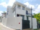 Modern 3 Storey House for Sale In Hokandara