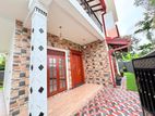 Modern 3-Storied Luxury House for Sale – Piliyandala