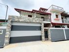 Modern 3-Storied Luxury House for Sale – Piliyandala Makandana