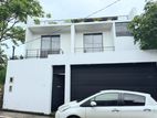 Modern 4 Bedroom House for Rent – Battaramulla