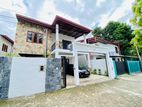 Modern 4-Bedroom House for Sale – Hokandara