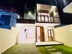 Modern 4 Bedroom House in Prime Pelawatte