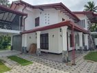 Modern 4BR House for Rent Makandana