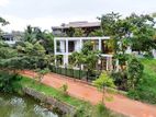 Modern 5BR Villa with Stunning Lake Views Maharagama