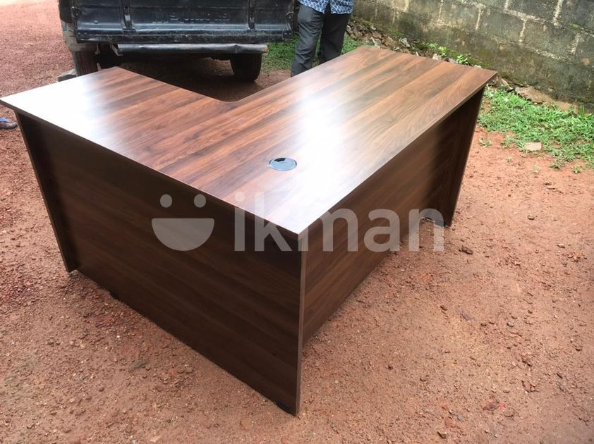 Modern 5x5.5 L Office Tables for Sale Kottawa ikman