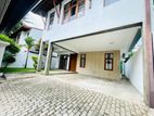 Modern Architect-Designed Luxury House for Sale – Wickramasinghepura