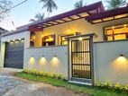 Modern Architect-Designed Single Storey House for Sale – Diyagama