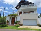 modern architecture desing luxury house for sale in Battaramulla