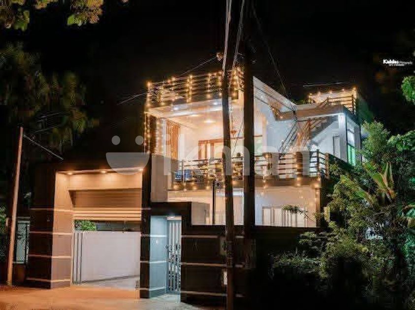 Modern Box type 2story house for sale Kochchikade, madampalla road | ikman