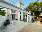 Modern Brand New solid super luxury 2 Story House-piliyandala