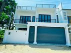 Modern Brand New solid super luxury House-piliyandala