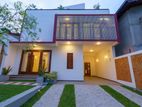 Modern Brand New super luxury 2 Story House-piliyandala