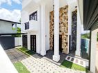 Modern Design Luxury 3 Story House For Sale In Piliyandala