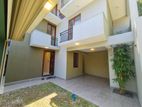 Modern Designed Luxury 3 Story House for Sale in Pannipitiya