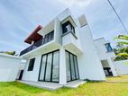 Modern Designed Luxury Home for sale with Rooftop Terrace – Malabe