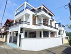 Modern Designed Luxury Three Storey House for Sale in Piliyandala