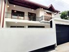 Modern House for Rent at Nugegoda (NRe 125)