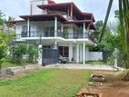 Modern House for Sale in Athurugiriya