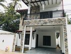 Modern House for Sale in Athurugiriya