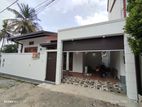 Modern House for Sale in Athurugiriya