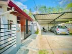 Modern House for Sale in Athurugiriya