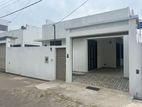 Modern House for Sale in Athurugiriya