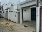 Modern House for Sale in Athurugiriya