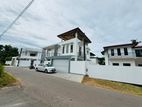 Modern House for Sale in Gampaha City