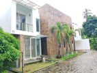 Modern House for Sale in maththegoda – PDH369