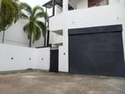 Modern House for Sale in Rathmalana