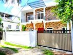 Modern House in Gothatuwa, Rajagiriya