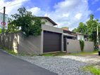 Modern House With Beautiful Garden Polgasowita Piliyandala Kesbewa