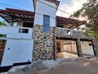 Modern Luxurious House for Sale in Battaramulla