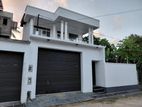 Modern Luxury 2-Storey Home in Pannipitiya