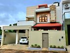 Modern Luxury 3 Storey House for Sale in Piliyandala