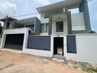 Modern Luxury Brand New 3-Story House for Rent – Ja-Ela(RHO-GAMJE-08)