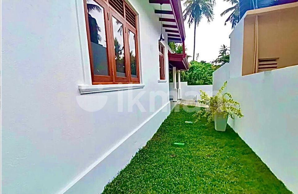 Modern Luxury Brand New House for Sale in Piliyandala ikman