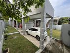 Modern Luxury House for Rent Homagama