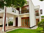Modern Luxury House for Sale at Piliyandala