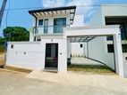 Modern Luxury House for Sale in Piliyandala