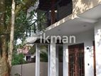 Modern Luxury House in A Prime Neighborhood Gampaha for Sale