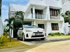 Modern Luxury Quality House for Sale in Athurugiriya