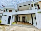 Modern Luxury Quality House for Sale in Piliyandala