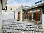 Modern New House for Rent in Wattala