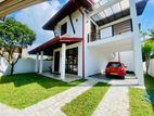 Modern Well Maintained Luxury House for Rent in Boralesgamuwa