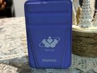 Momax Magnetic Wireless Power Bank