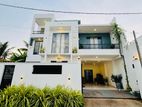 Moratuwa : Brand New 4BR (6P) Luxury House for Sale at Rawathawaththa