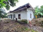 Moratuwa - Land with Old House for Sale